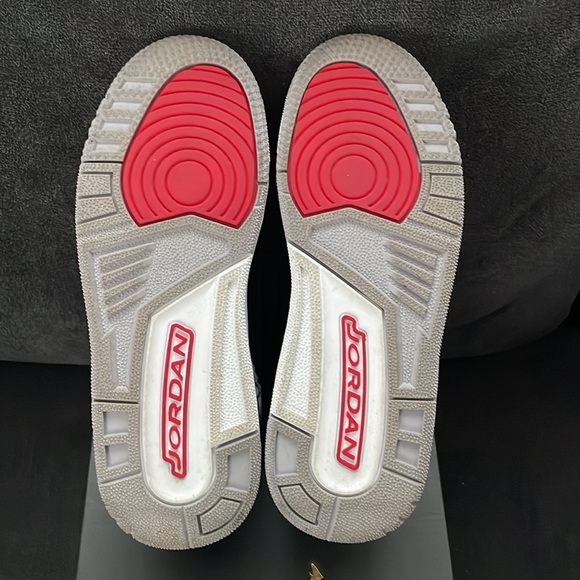 Jordan 3 OG Black Cement - Picture 5 of 6